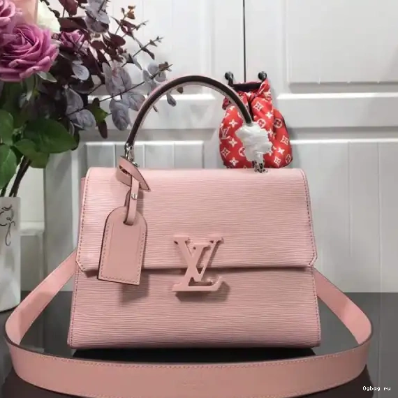 PM LOUIS VUITTON GRENELLE 0617